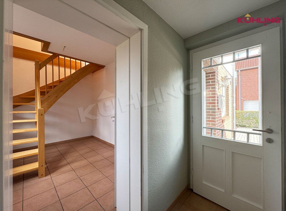 Aufgang Wohnung OG Zweifamilienhaus Dinklage