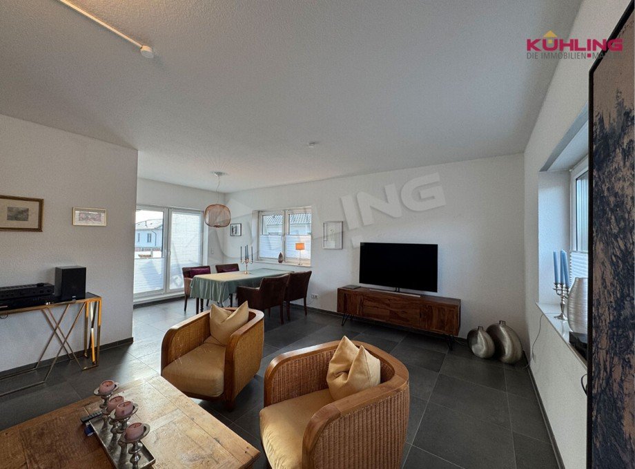 Wohnzimmer mit Zugang zur K�che als auch zur Dachterrasse Penthousewohnung Vechta