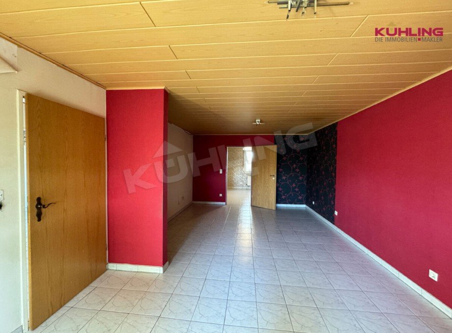 Wohnzimmer mit Zugang zum Schlafzimmer Doppelhaush�lfte B�hren