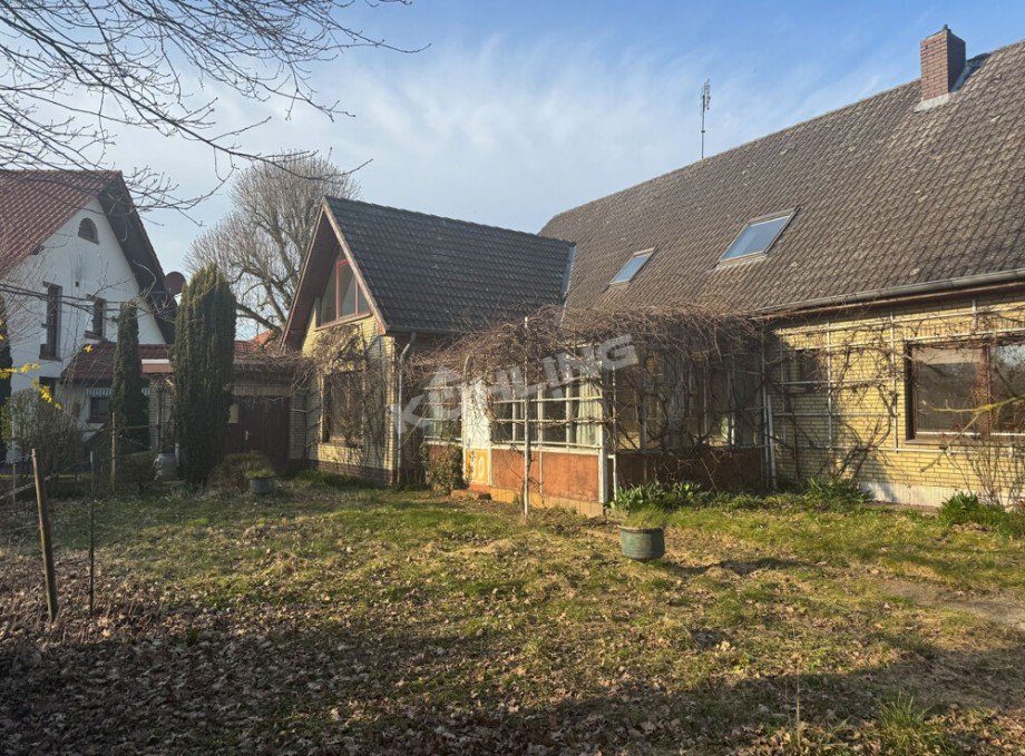 Garteineindr�cke nebst Zweifamilienhaus Rechterfeld