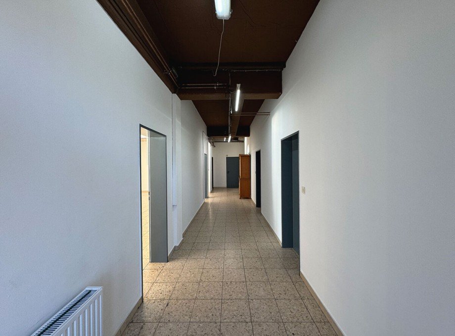 Flur - Verbindung Verkaufsfl�che / Werkstatt Einzelhandel Vechta