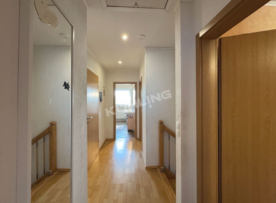 Flur OG Doppelhaush�lfte Emstek