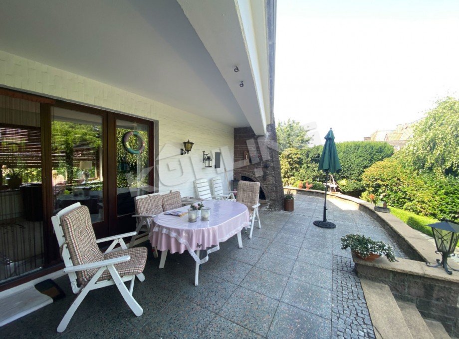 Freisitz mit Au�enkamin Einfamilienhaus Vechta