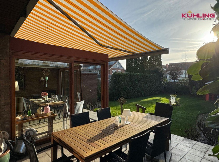 Blick auf die Terrasse und in den Garten Einfamilienhaus Diepholz