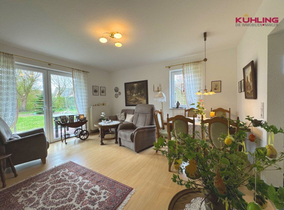 Wohn-Esszimmer Etagenwohnung Gro�enkneten