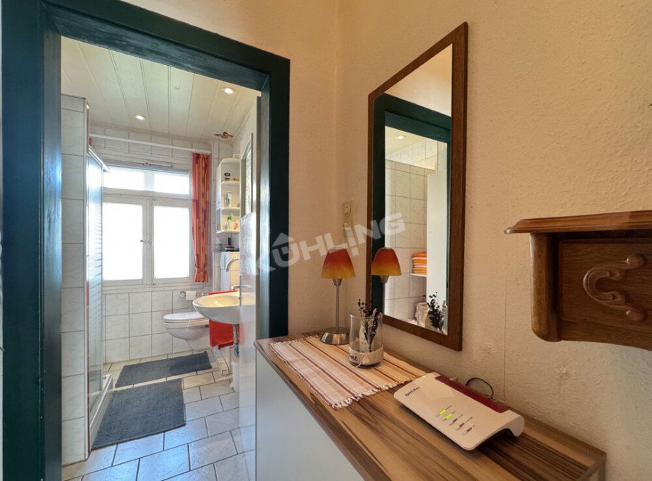 Garderobenbereich mit Zugang zum Bad Doppelhaush�lfte Vechta