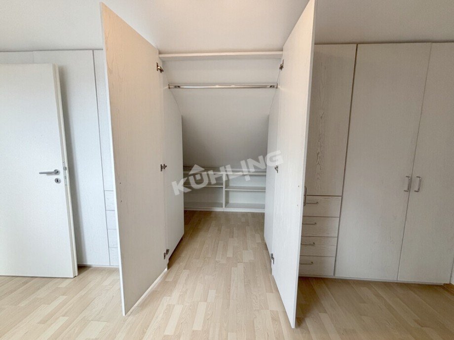 begehbarer Kleiderschrank Maisonettewohnung Vechta