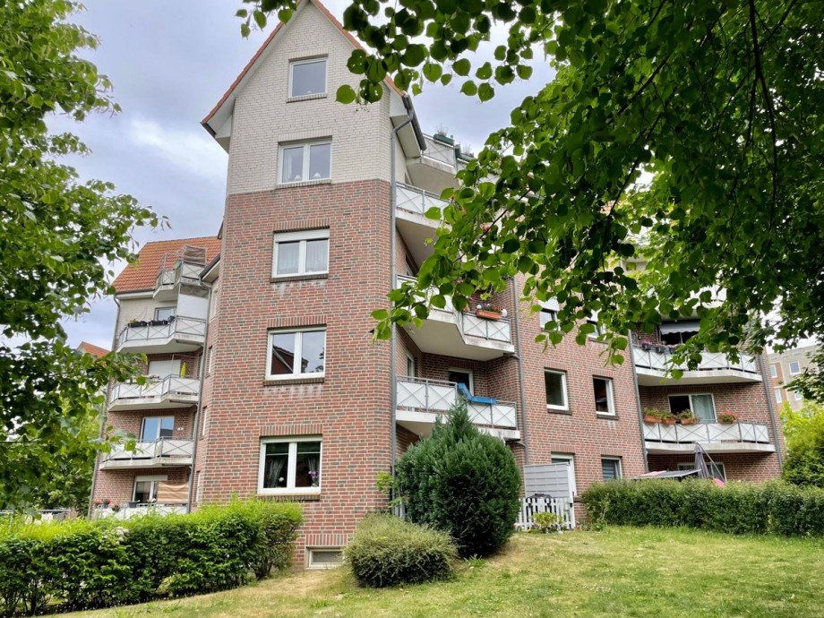 Titel Au�enansicht Etagenwohnung Bergen auf R�gen