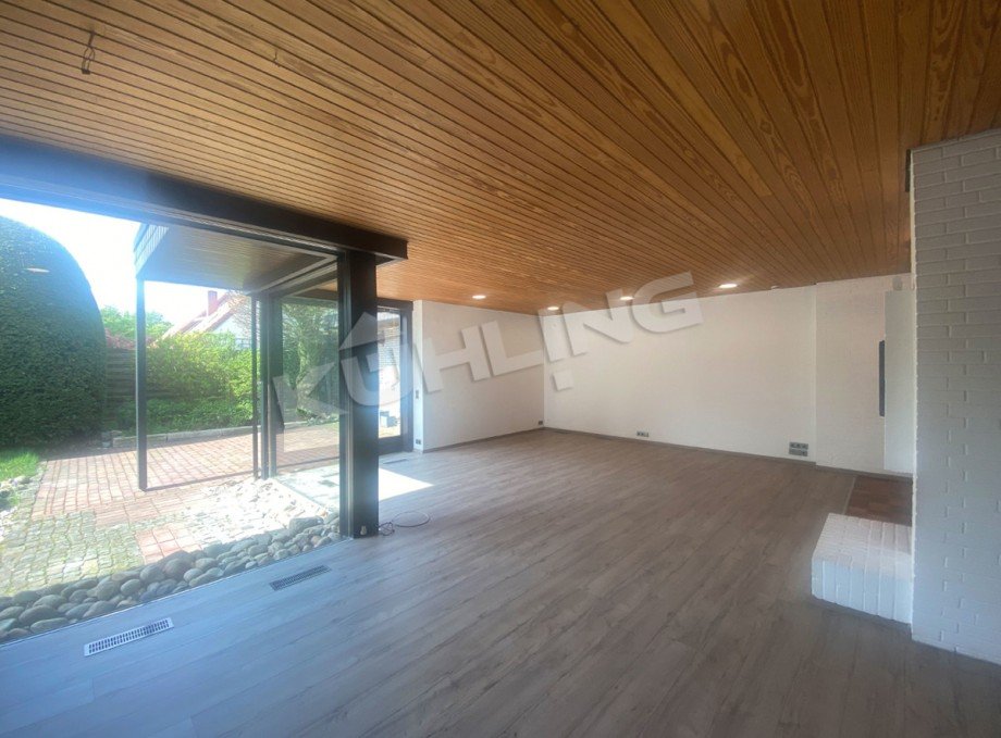 Blick vom Ess- in den Wohnbereich Bungalow Vechta