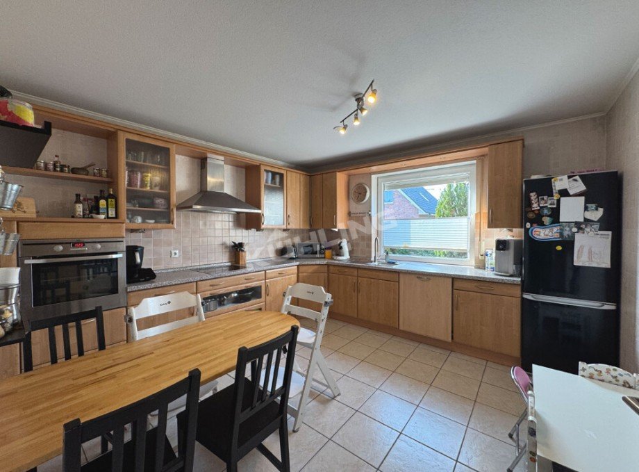 K�che mit Raum f�r einen Essplatz Doppelhaush�lfte Emstek