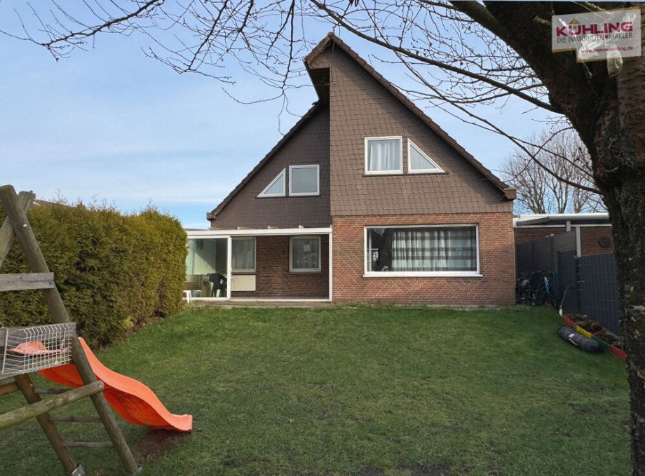 R�ckw�rtige Ansicht Einfamilienhaus Vechta