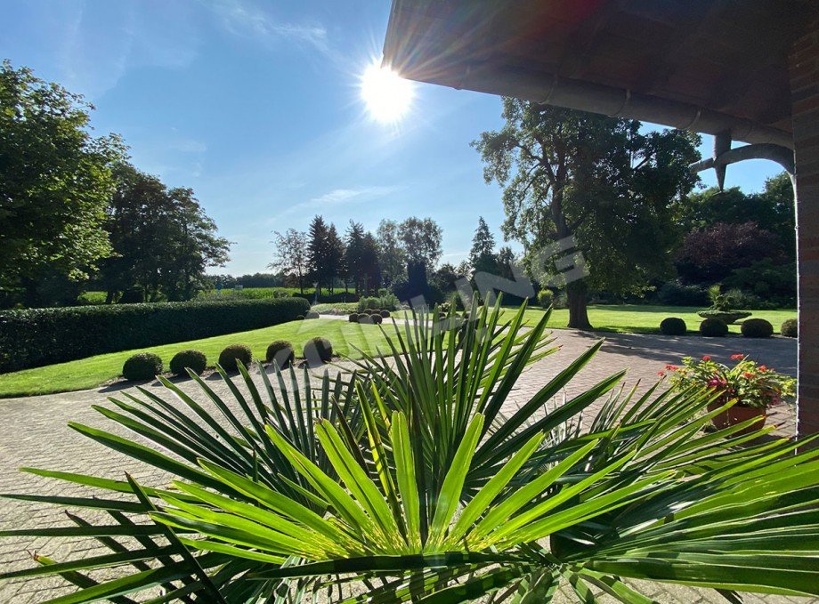 Park�hnliche Aussenanlagen Landhaus Vechta