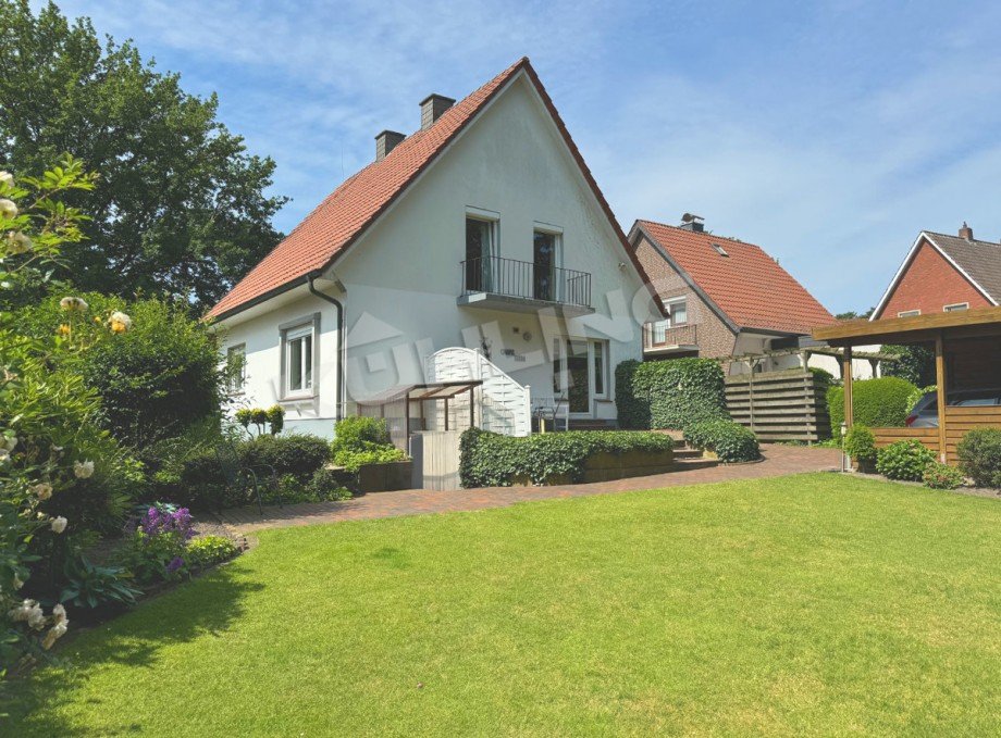 R�ckw�rtige Ansicht! Einfamilienhaus Vechta