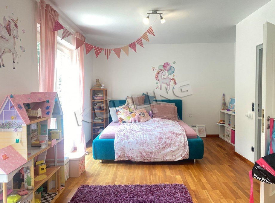 Ger�umiges Kinderzimmer Einfamilienhaus M�hlen