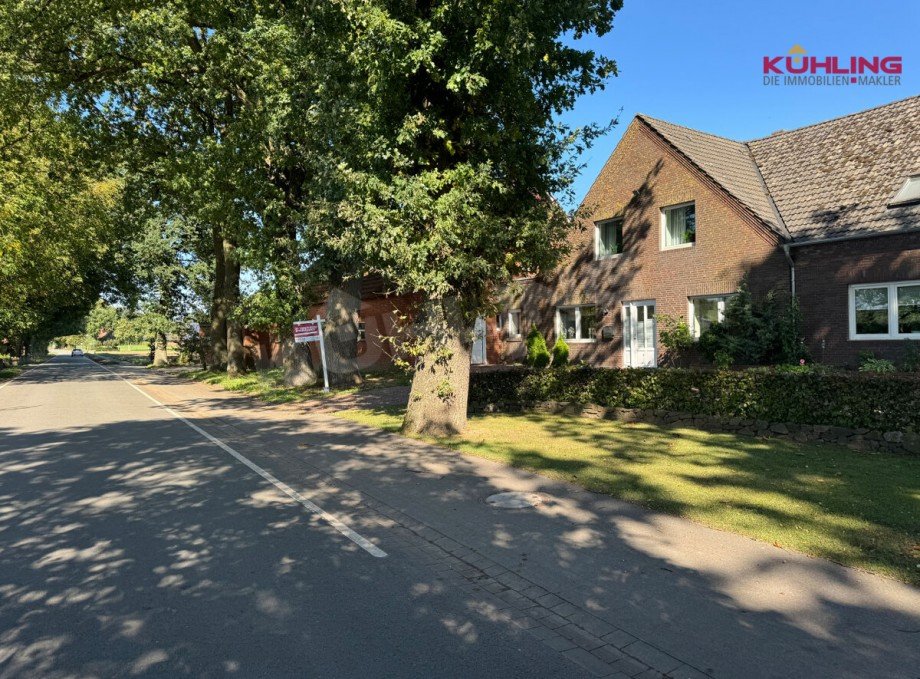 Wir freuen uns auf Sie! Doppelhaush�lfte B�hren