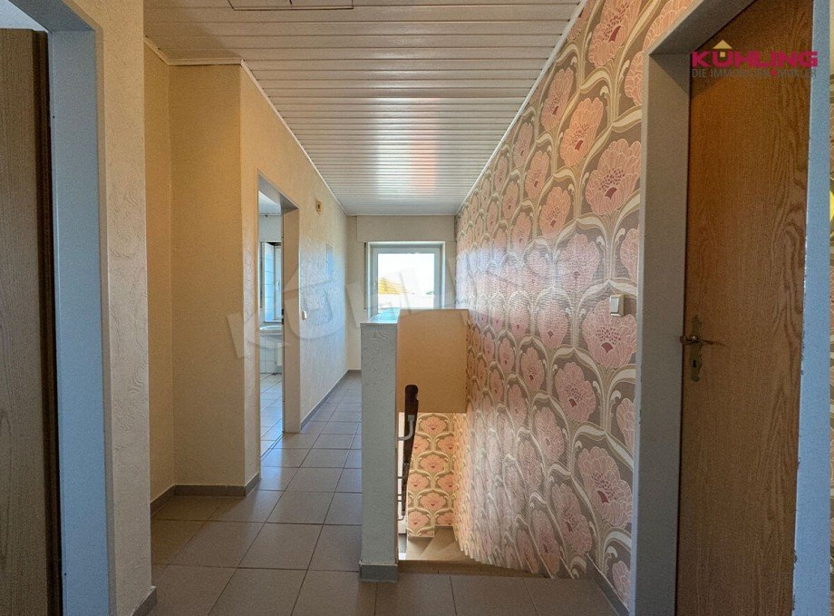 Flur OG Doppelhaush�lfte B�hren