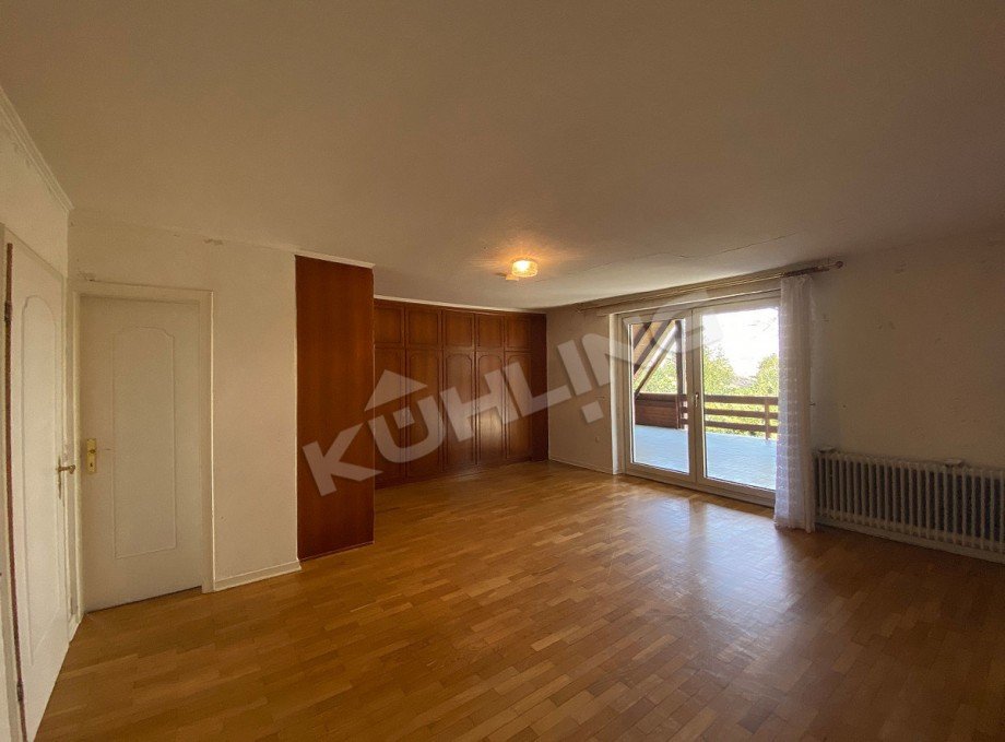 Elternschlafzimmer mit Zugang zum Bad und zur Loggia Haus Visbek
