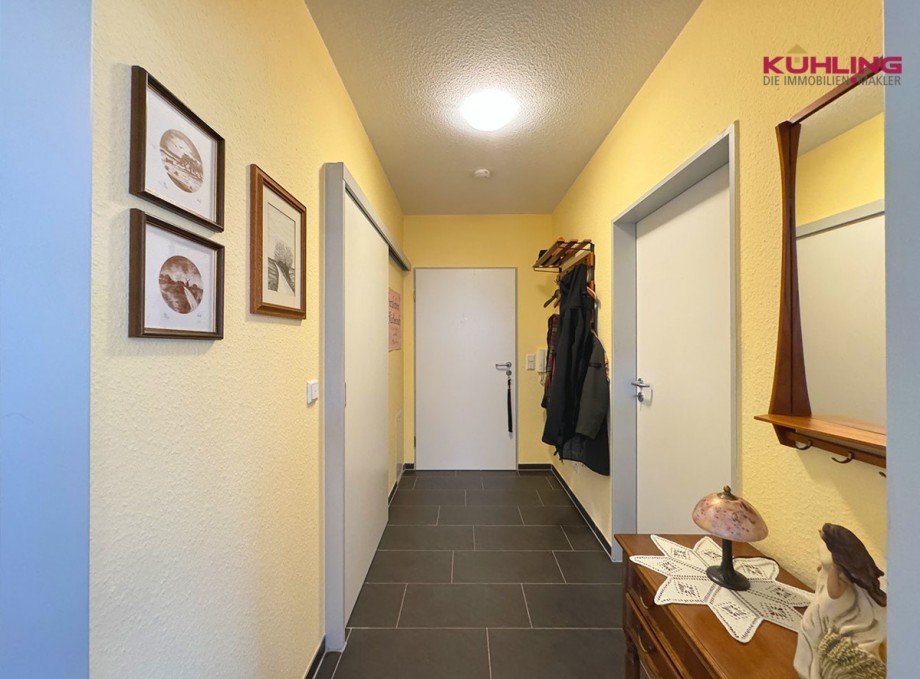 Vom Flurbereich gradewegs ins Wohnzimmer Etagenwohnung Gro�enkneten