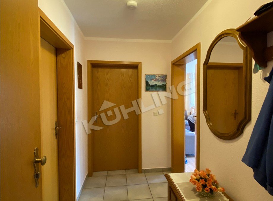 Diele Eg li Mehrfamilienhaus L�ningen